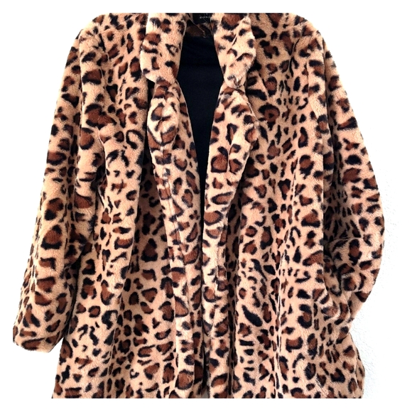 Faux Leopard Fur Coat  - Plus Size - Picture 3 of 4